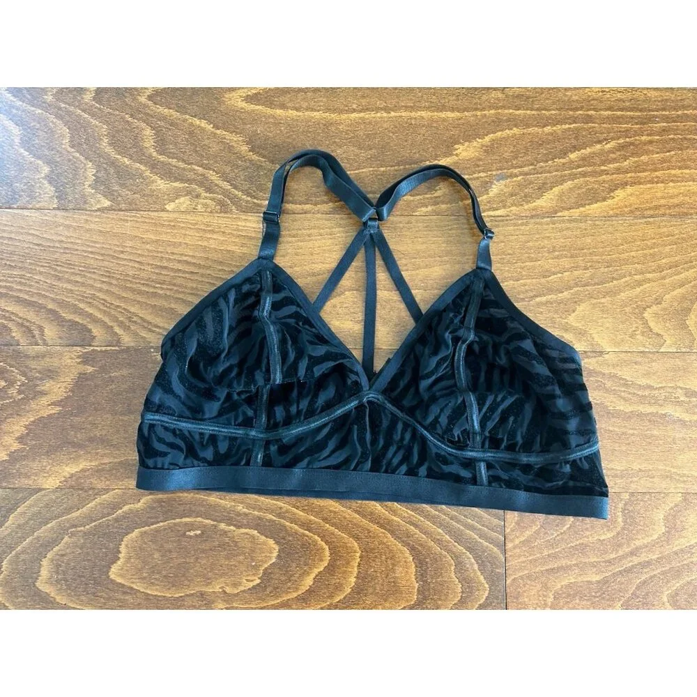 Torrid Flocked Mesh Bralette Triangle Cup Bralette Plus 2 (2X)‎ Wireless